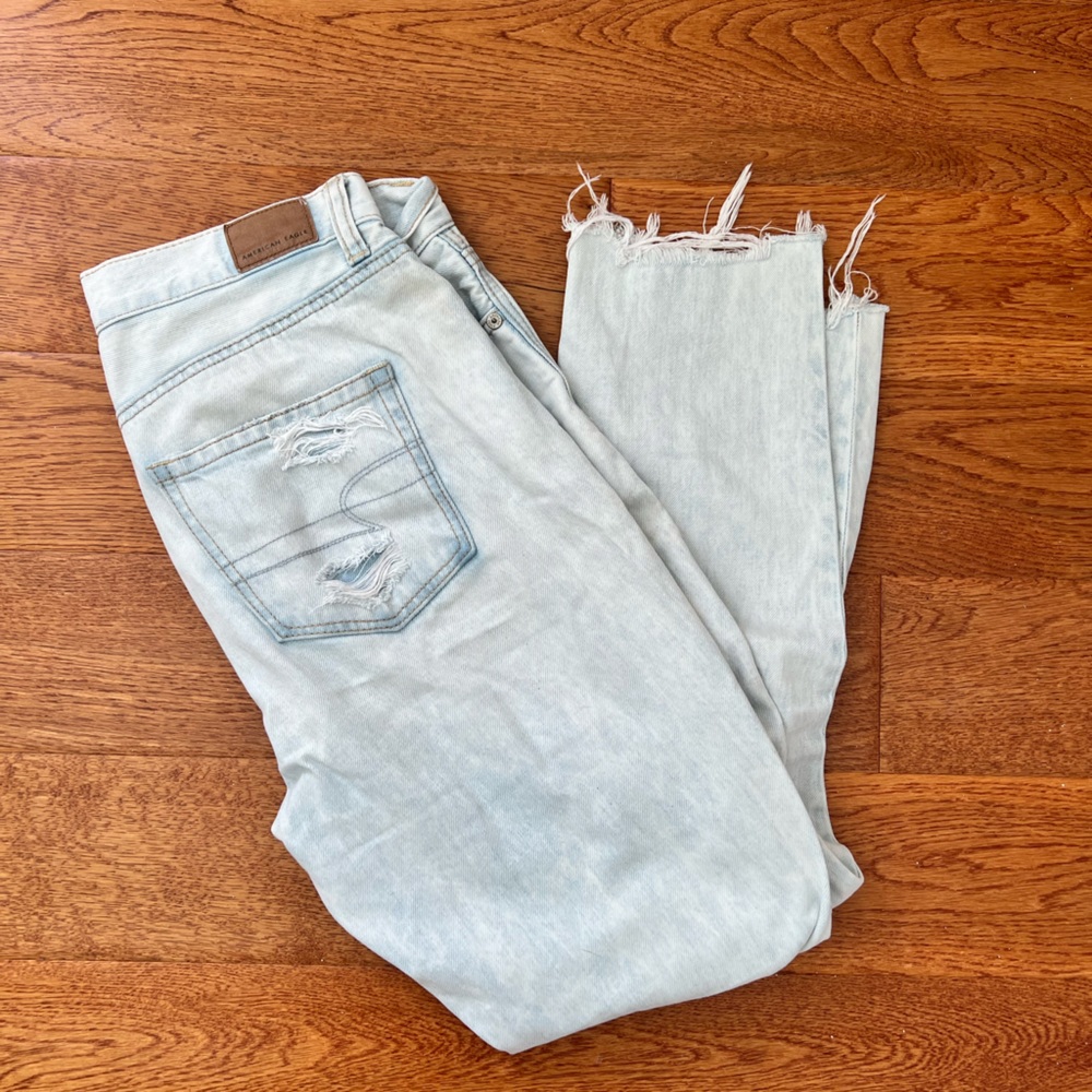 American Eagle Mom Jeans